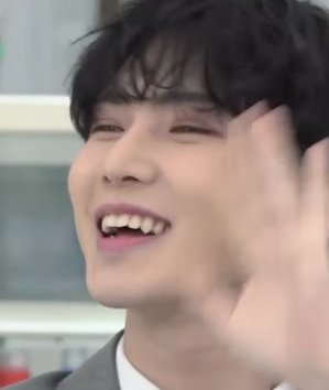 KYSFILE's tweet image. smiley boy