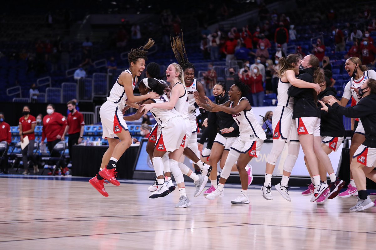 ArizonaWBB's tweet photo. THIS. TEAM. https://t.co/ejhlDqCPaB