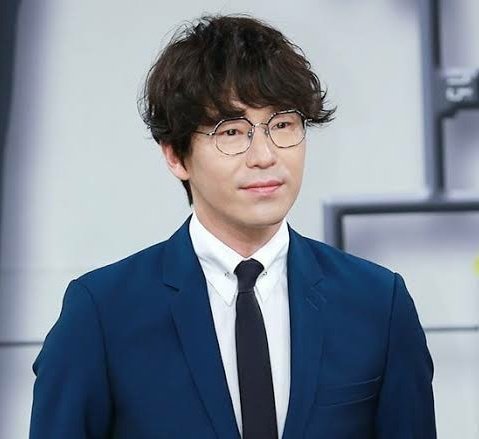 nananananaD992's tweet photo. Joo Dan Tae dan Prof. Hong Baek Kyun 😁
#UmKiJoon
#Penthouse2
#IAmNotRobot https://t.co/P8fjPHswUL