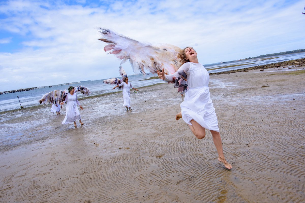 ClimateGuardia's tweet photo. The Climate Guardians are pleased for our precious environment and the Westernport Bay community that @rwynnemp has rejected @aglenergy’s singularly inappropriate proposed floating #gas hub. There is no place for new #fossilfuel projects in 2021 #auspol #springst #ecocide #COP26 https://t.co/KhdFHzXjad