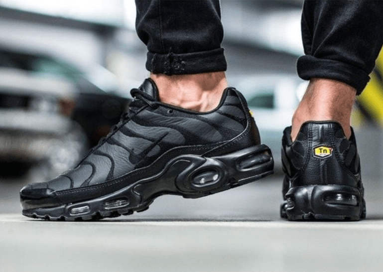 air max plus leather