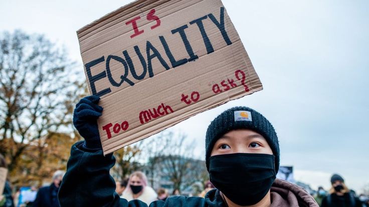 vminangelsx's tweet photo. los años pasan, pleno 2021 y aún así tenemos q decir no a la discriminación, la pandemia no es "excusa" para q muestres tu odio hacia los asiáticos, todos apoyaron el movimiento blm, debería pasar lo mismo con el odio q reciben constantemente ellos #StopAsianHate #StopAAPIHate https://t.co/HNho6QmkO5