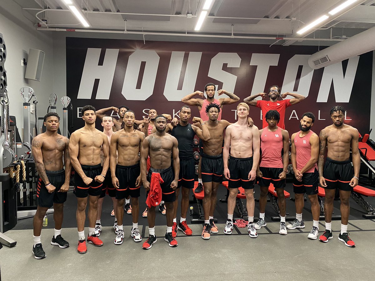 CoachAlanBishop's tweet photo. How it started. How it’s going. https://t.co/v2VZvtjOVg