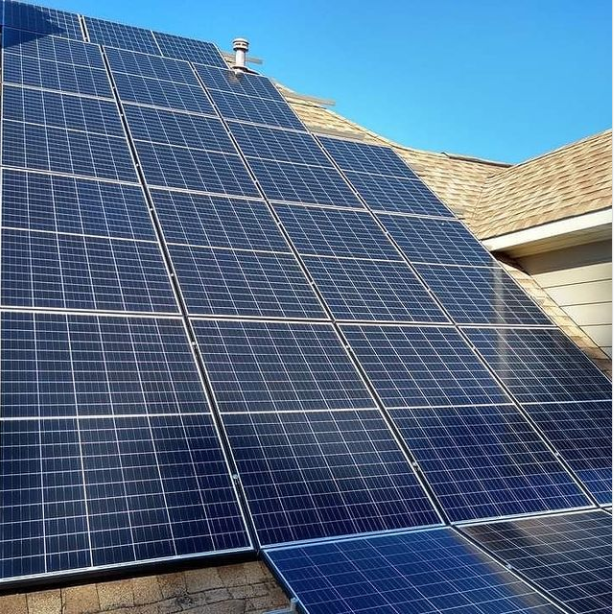 CatherineliuD1's tweet photo. Home version solar panels
#panelessolares #solarpv #solarlife #solarpower #photovoltaic #gosolar #photovoltaic #cleanergy #solarcells #solarenerji #solarenergysystem #solarpanelroof #solarpanelsinstallation #solarpanelcleaning #solarpanels #sustainableenergy #solarenergy https://t.co/hkeQbs0PD3