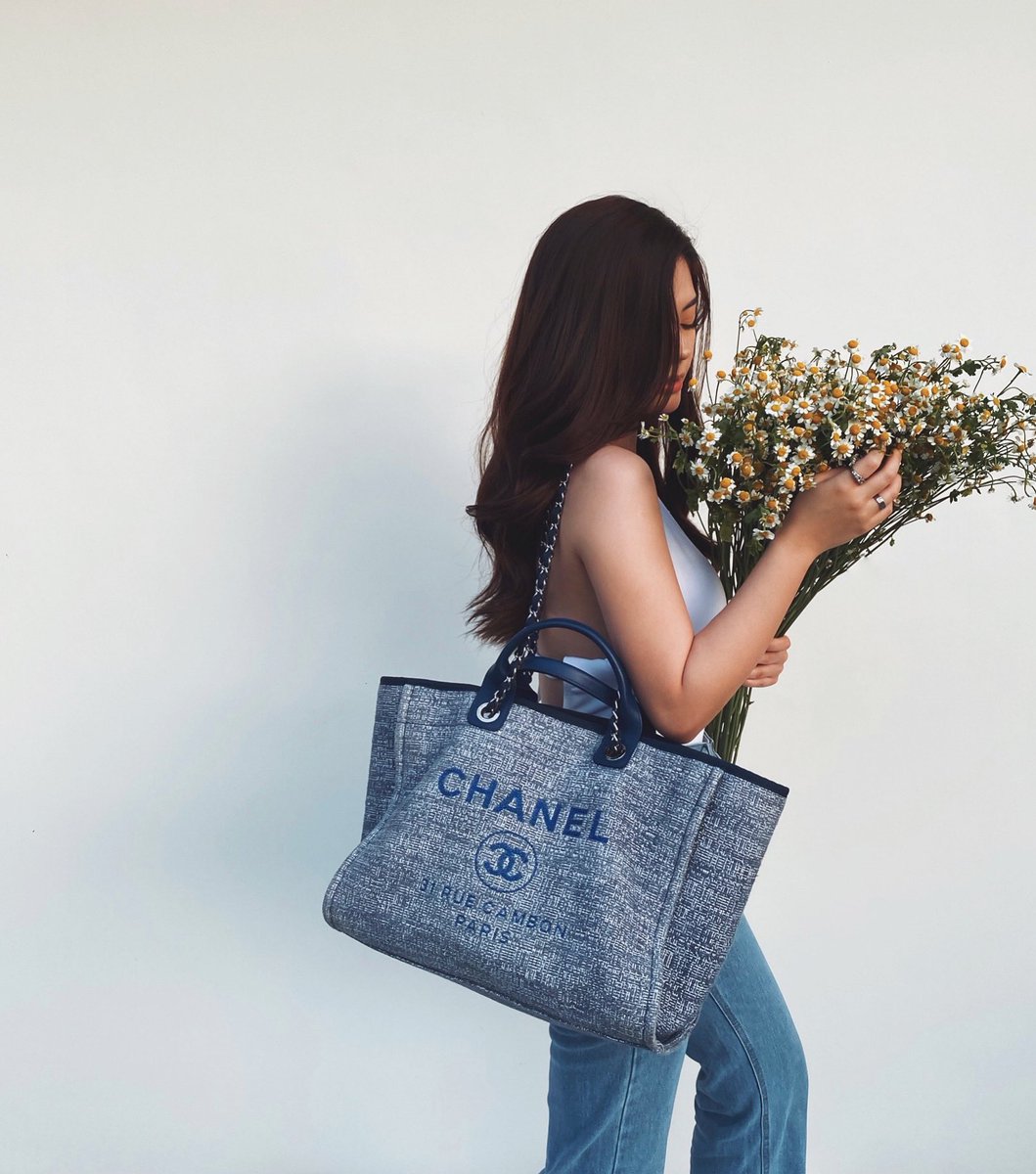 sending love to anyone struggling right now. so proud of you for trying your best to be okay. 💐