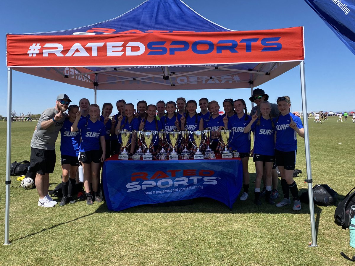 Idaho Surf G-08 Academy win Phoenix Cup 2021 with 3 shutouts in 4 games.  Great job ladies!!!
#surfnation #idahosurf #BetterTogether #ALLIN #Champions