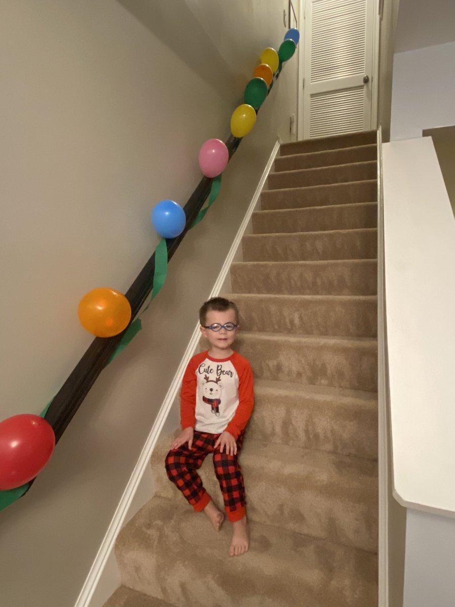 anneconnor78's tweet photo. Happy 5th Birthday to my sweet Rory! 🎈🎈We love you! https://t.co/VIzBg7GNaC