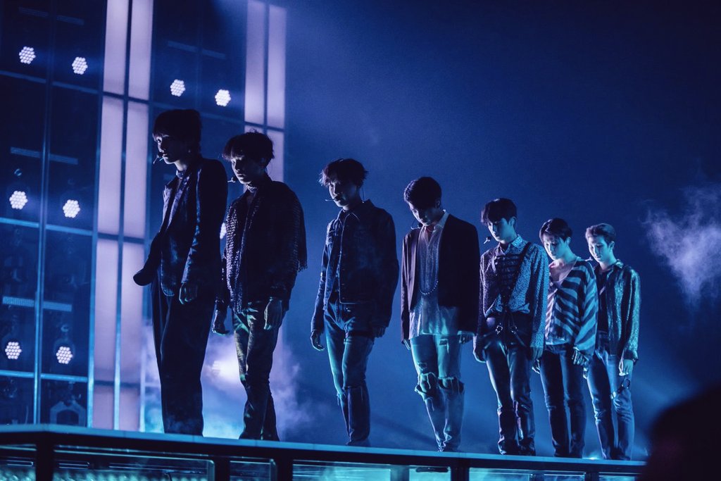 Twmim1's tweet photo. 2 апреля, если я не путаю , у bts камбек!Они просто издеваются над нами!Смерти нашей хотят!🤧😳 https://t.co/f7Vdr9MWso