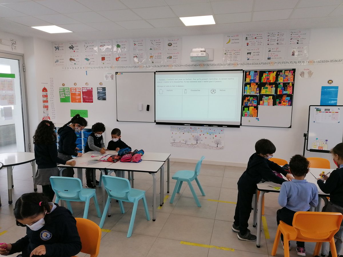 GsjcRabat's tweet photo. Pour la semaine des maths au #GSJC de Rabat, du CP au CM, tous les élèves ont relevé les défis, énigmes, et jeux de pistes ou de logique #Semainedesmathématiques #GroupeScolaireJacquesChirac #Maroc #Rabat #AEFE https://t.co/elRA0u9Kmw