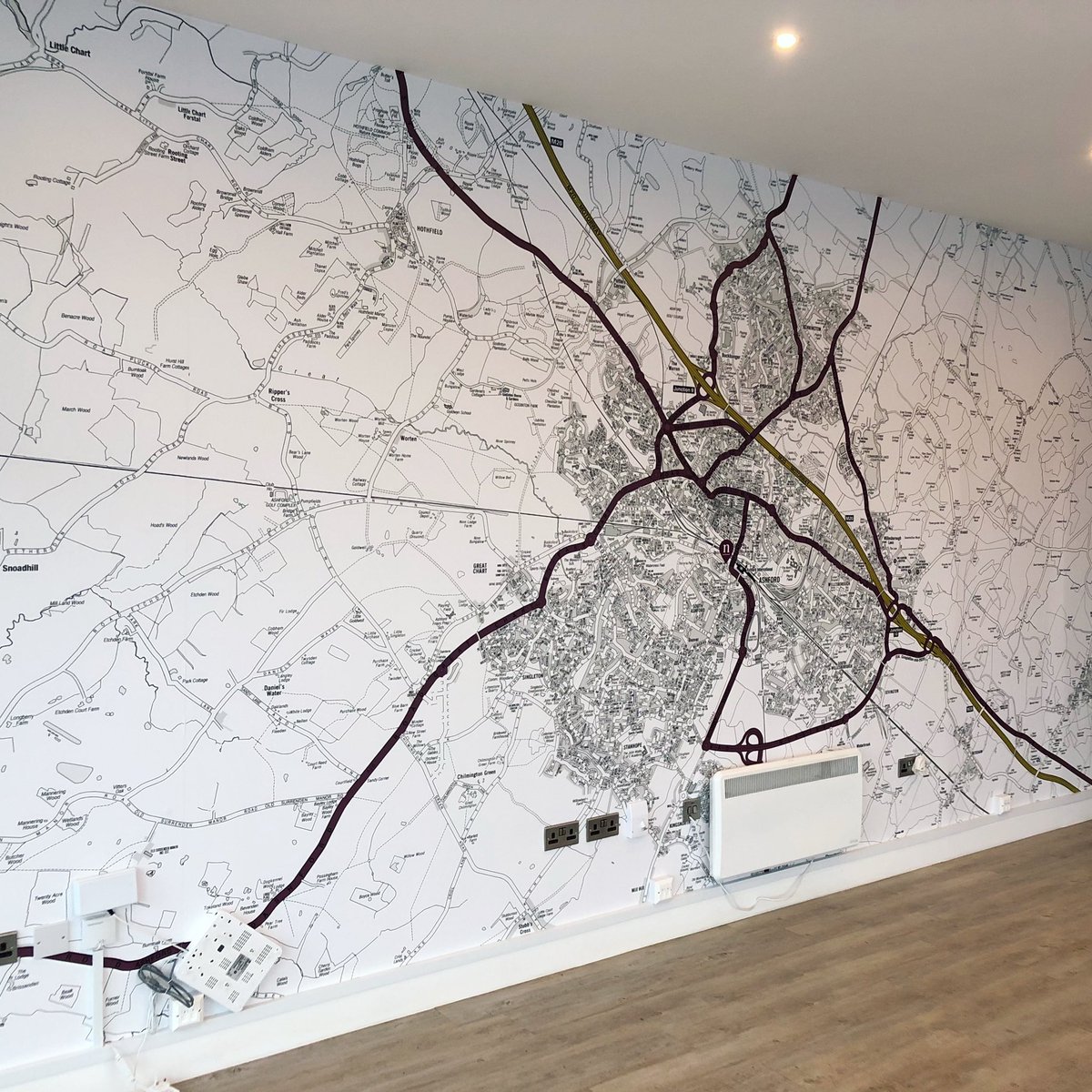 KremerSignsUK's tweet image. ⭐️ Wall Maps ⭐️

A wall map is a great form of internal signage to help reinforce the fact that you know the area inside out, and can also showcase the extent of the coverage your office/branch can offer.

📞 01635 550022
📧 sales@kremersigns.co.uk

#KremerOffice #WallMaps #Signs