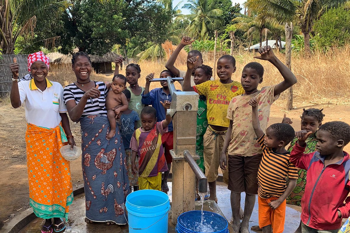everywelluk's tweet photo. Donating to us ensures (a) health (b) dignity (c) security (d) economic independence and (e) gender equality for thousands. Do not wait to do a good deed. Contribute £3 today by texting CLEANWATER to 70460. #goodness #health #dignity #prosperity #GivingTuesday https://t.co/yTnCq6xZbP