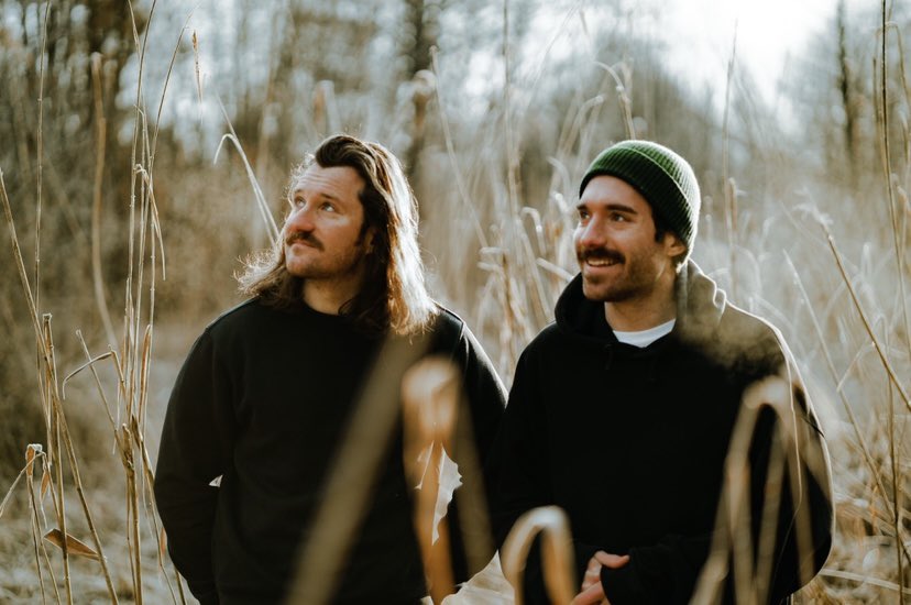 Thank you for sharing and listening to our new single ‘Build A Home’. The official video will be out very soon 🍃Not sure what we are looking at here, most likely the moon or a plane or maybe an unicorn flying buy..🦄 @nilsfrey ? Happy Tuesday to you all 🌞