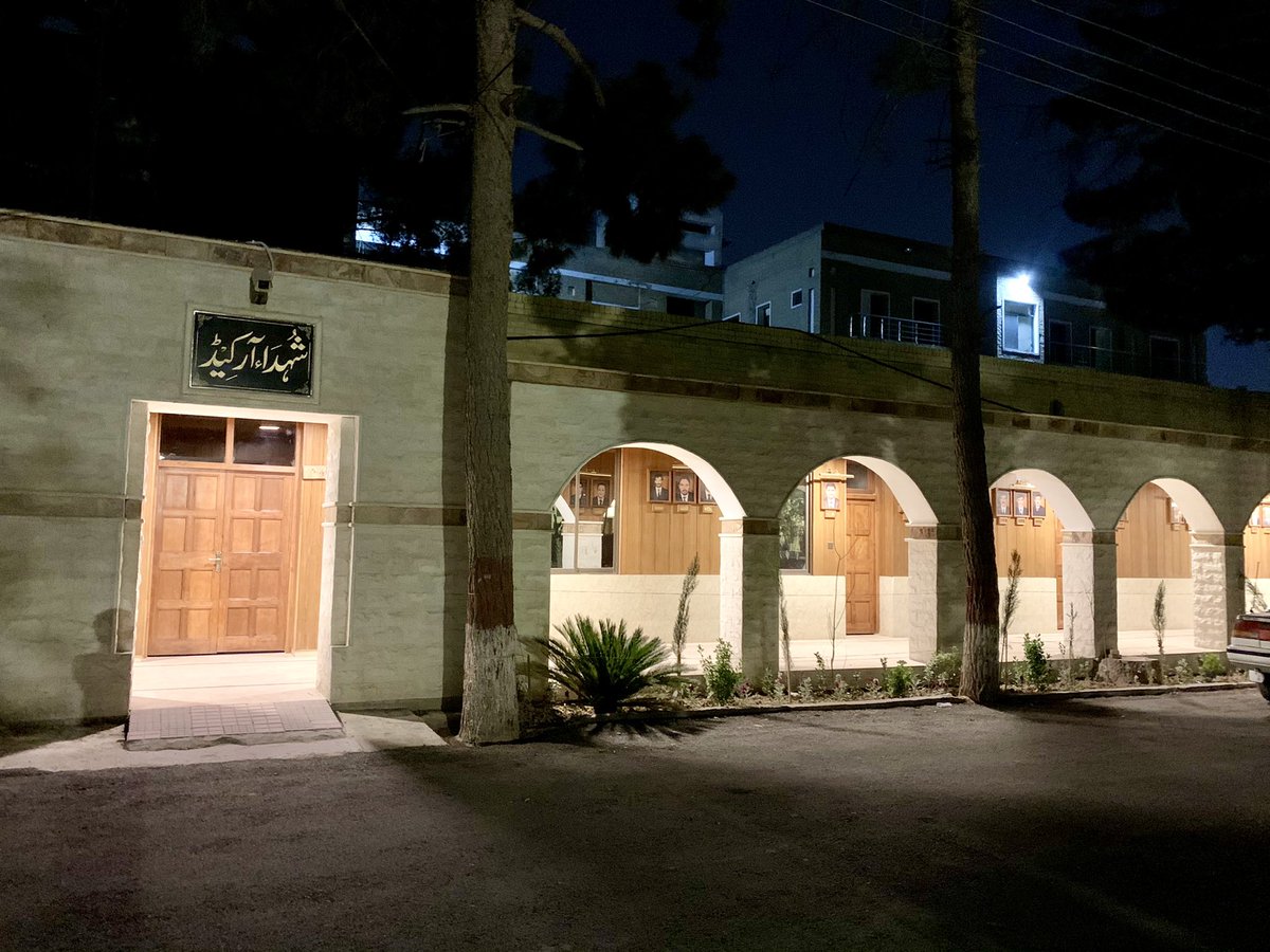 muzaffarumrani's tweet photo. One of the oldest buildings in Quetta. #Quetta #Kechari #Courts #Lawyers https://t.co/zpADJZoyu4