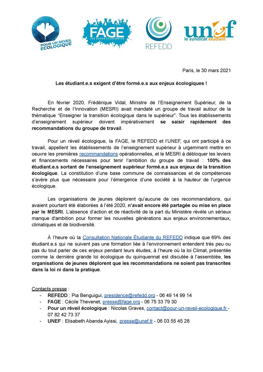 ReveilEcolo's tweet photo. Les étudiant.e.s exigent d’être formé.e.s aux enjeux écologiques !

Après 8 mois d’attente, les recommandations du groupe de travail pour “Enseigner la transition écologique dans le supérieur” missionné par le @sup_recherche sont rendues publiques.

#Enseignerlatransition https://t.co/PLdEmUjAJW