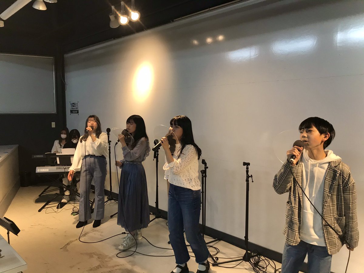 fmegao_PP's tweet photo. 今夜20:00からは
『PRAISE PARTY スペシャルLIVE』✨

パーソナリティーを務める
Give U HoneyとFront Line NEXT→による
今夜限りの生ライブ、お見逃しなく❗️

アプリ『Listen Radio』にて全国どこからでもお聴きいただけます！
FMおかざきのYouTubeチャンネルからも同時配信されます😊

#FMゴスペル https://t.co/md09YUuG5H