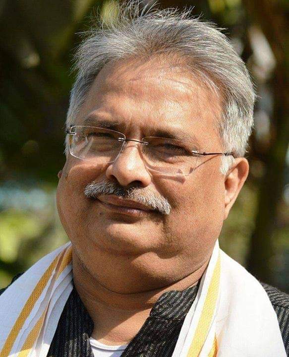 mpopyadavbjp's tweet photo. बिहार भाजपा प्रदेश महामंत्री सह विधान परिषद सदस्य बड़े भाई श्री देवेश कुमार जी को जन्मदिवस की बहुत-बहुत शुभकामनाएं। ईश्वर, आपको उत्तम स्वास्थ्य व दीर्घायु प्रदान करे। आपके मार्गदर्शन में प्रदेश संगठन नए कीर्तिमान स्थापित कर बिहार के विकास में सहभागी बने। #DeveshKumar @BJP4Bihar https://t.co/ARXPxBF1En
