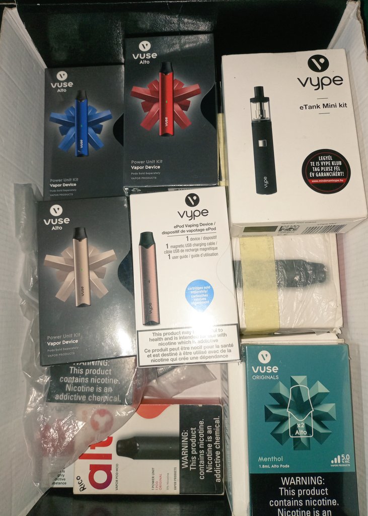 ebonyboy9ja's tweet photo. How it Started vs How it's going!!
I have built an e-cigarette community from scratch in just 9 months! Dear Vyporizer'z, Thank you!!! This batch is sold out... Batch 5 arrives in the next few days! π β‘ π¨ #soldout #GoVuse #Vyporize https://t.co/LHnDJQVviJ