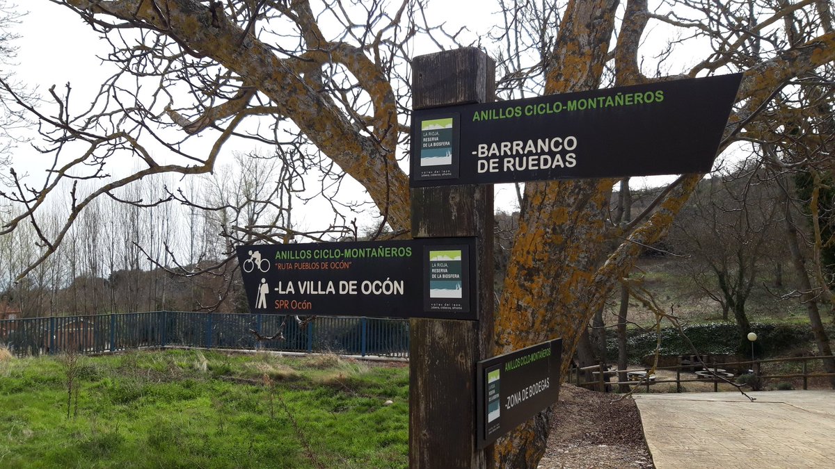 PAKEBEAS's tweet photo. @rgilocon #ValledeOcon para que luego no digas que no vengo. 🥾🥾 #senderismo https://t.co/SrYT91zlE9