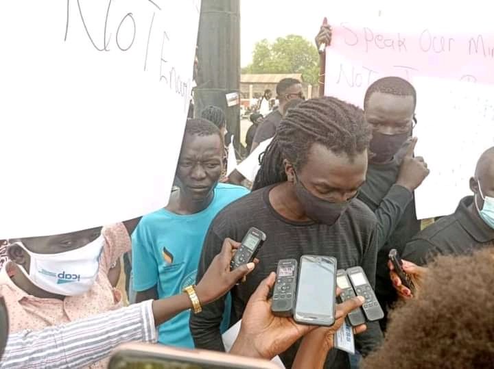 Chany Ninrew tweet media