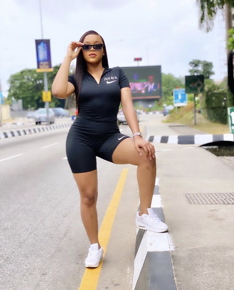 _Juicygossips's tweet photo. Former BBNaija housemate, Lilo Aderogba has stated that men don't like good girls.

According to her, if a girl is a bitch, they chase her but when she is good, she gets played.

She tweeted: "I’ve come to realize that men don’t like good girls.

https://t.co/smLkGaablr https://t.co/nLWaiJbgXp