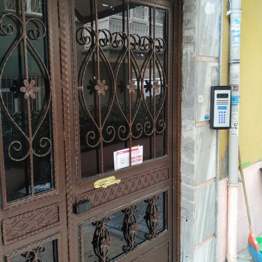 diyafoncu's tweet photo. Keçiören'de Güler Apartmanı da https://t.co/Q1LEGMjlxt u tercih etmişlerdir. Hayırlı olsun. #görüntülüdiafon #diafon #ankaradiafon #diyafoncu #diafoncu #akıllıkilit #merter #akıllıkilitankara https://t.co/scwvAQxuZX https://t.co/fTFw1C5RAZ
