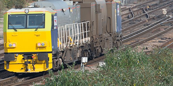 RSSB_rail's tweet photo. Discover the benefits of #Cryogrip a dry-ice blasting technique for rail-head cleaning developed by @sheffielduni which was tested in Scotland last year & will be used on other routes by @Networkrail later this year. Sign up to #rssbADHERE webinar here>>https://t.co/38dsvTwJfL https://t.co/eBdPapuDTm