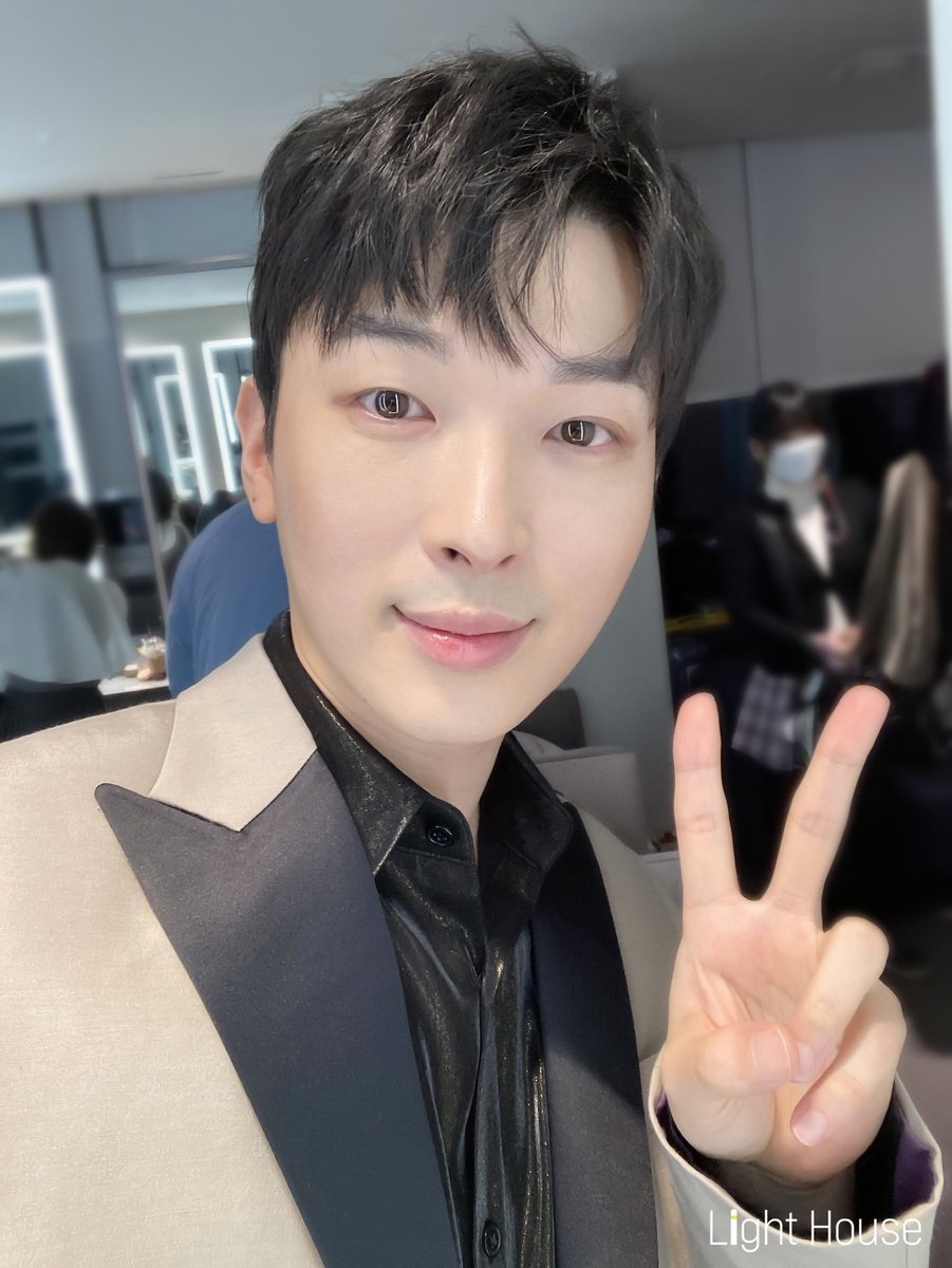 [#박강현] JTBC <팬텀싱어 올스타전>🤳 화요일 밤을 책임지던 <팬텀싱어 올스타전>이 한 주 쉬어가서 아쉬운 마음에 사진첩을 털어보았습니다! 오늘은...