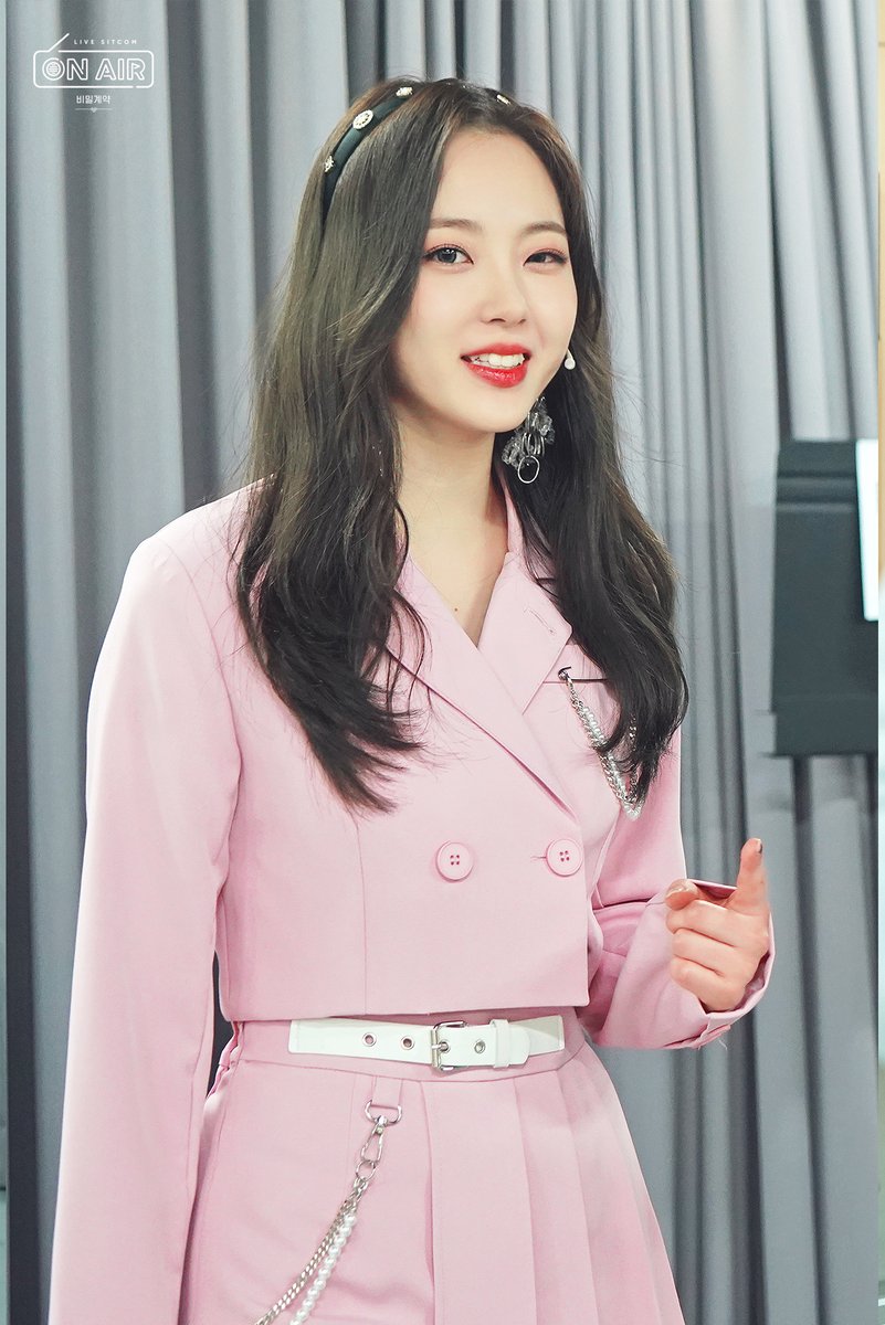 Onair_Shinswave's tweet photo. 🚨연습실온에어🚨

귀염둥이 자스민즈 무사히 첫공 완료!
애런과의 스페셜 스테이지도 많관부 아시죠~?🥰
#긴장가득_아기_자스민들_많응부🧡

#엘리스 #혜성 #해시태그 #다정 #온에어 #ONAIR https://t.co/2pPMbTPt2l