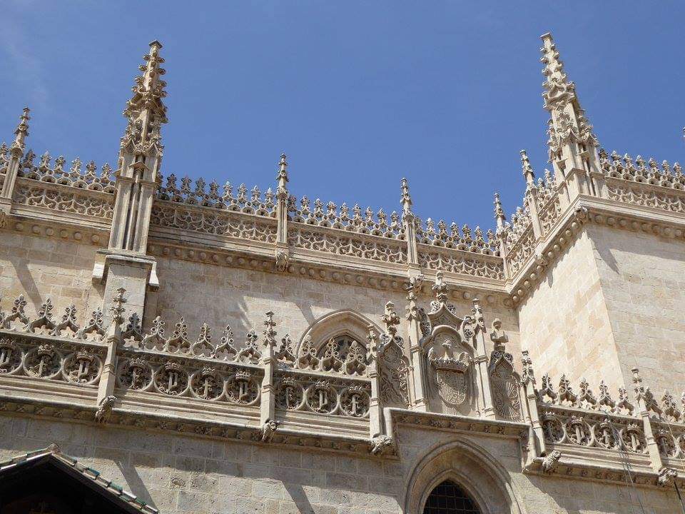 skymanuelima's tweet photo. A Capela Real foi construida entre 1505 e 1517 em estilo gótico e dedicada a San Juan Bautista e San Juan Evangelista. #CapelaReal #Granada #Andaluzia #Espanha #travelphotography #viagens #FotógrafoAmador https://t.co/pFEKltREq0