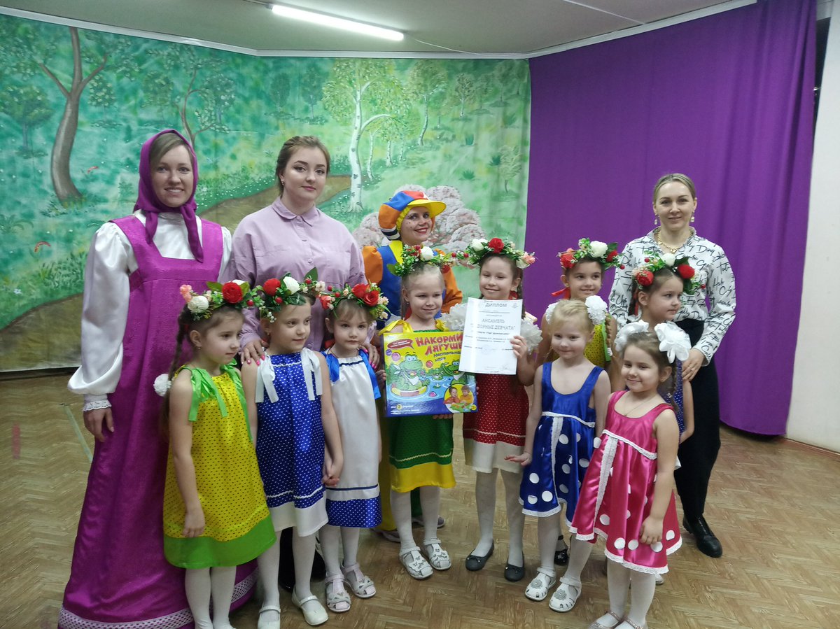MBUK_MKC's tweet photo. Сегодня состоялся ежегодный городской конкурс "Скоро вишня расцветёт!" в рамках XV фестиваля народных традиций "Жигулевская вишня-2021".Все участники представили достойные номера! #КультурноеСердцеРоссии #МКЦ_Жигулевск #КультураЖигулевска https://t.co/yqrmanyJu5