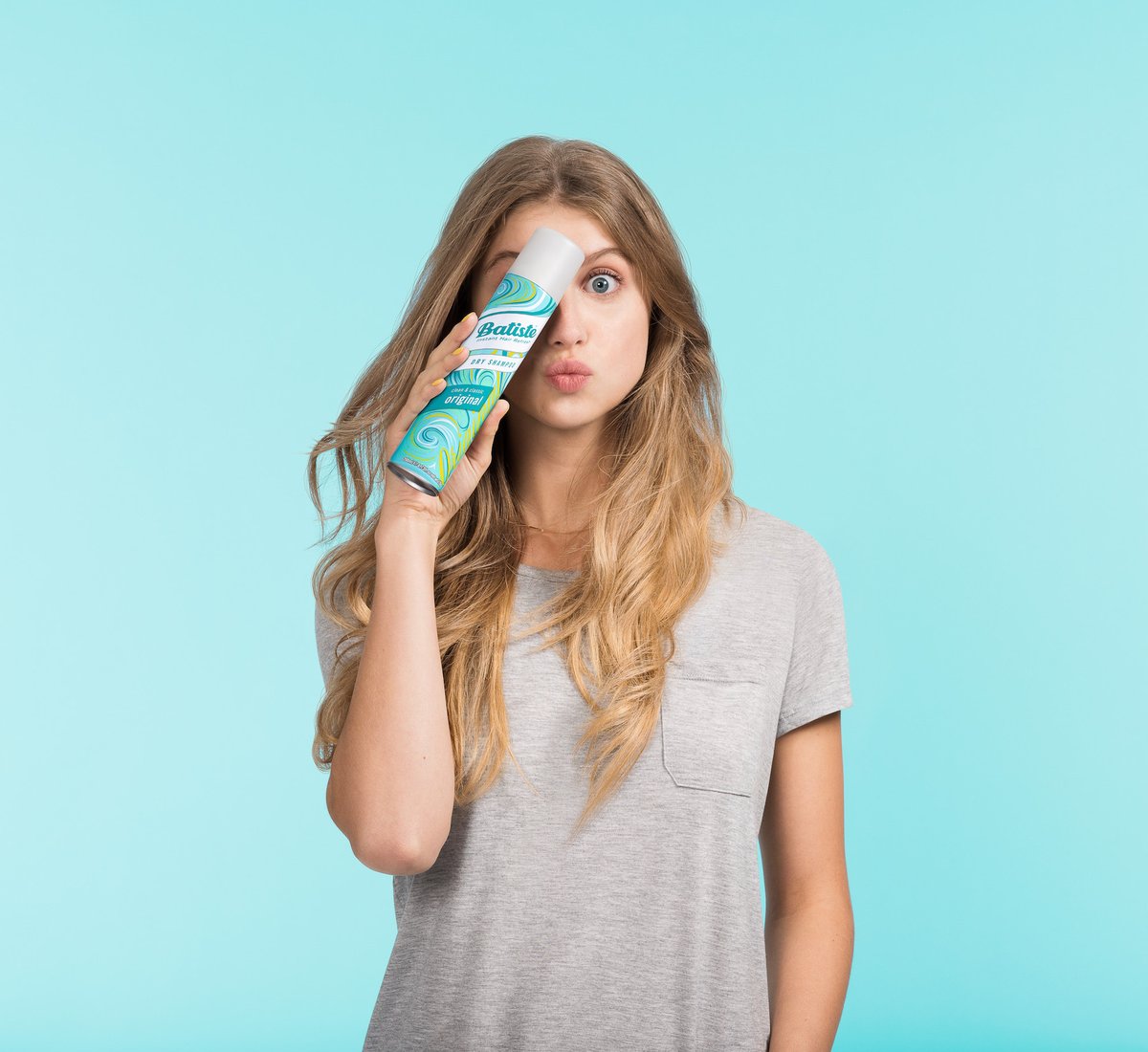 ¿Habéis probado el champú en seco Batiste? Os cuento más sobre su uso y variedades en mi último post bit.ly/31zV7Uo