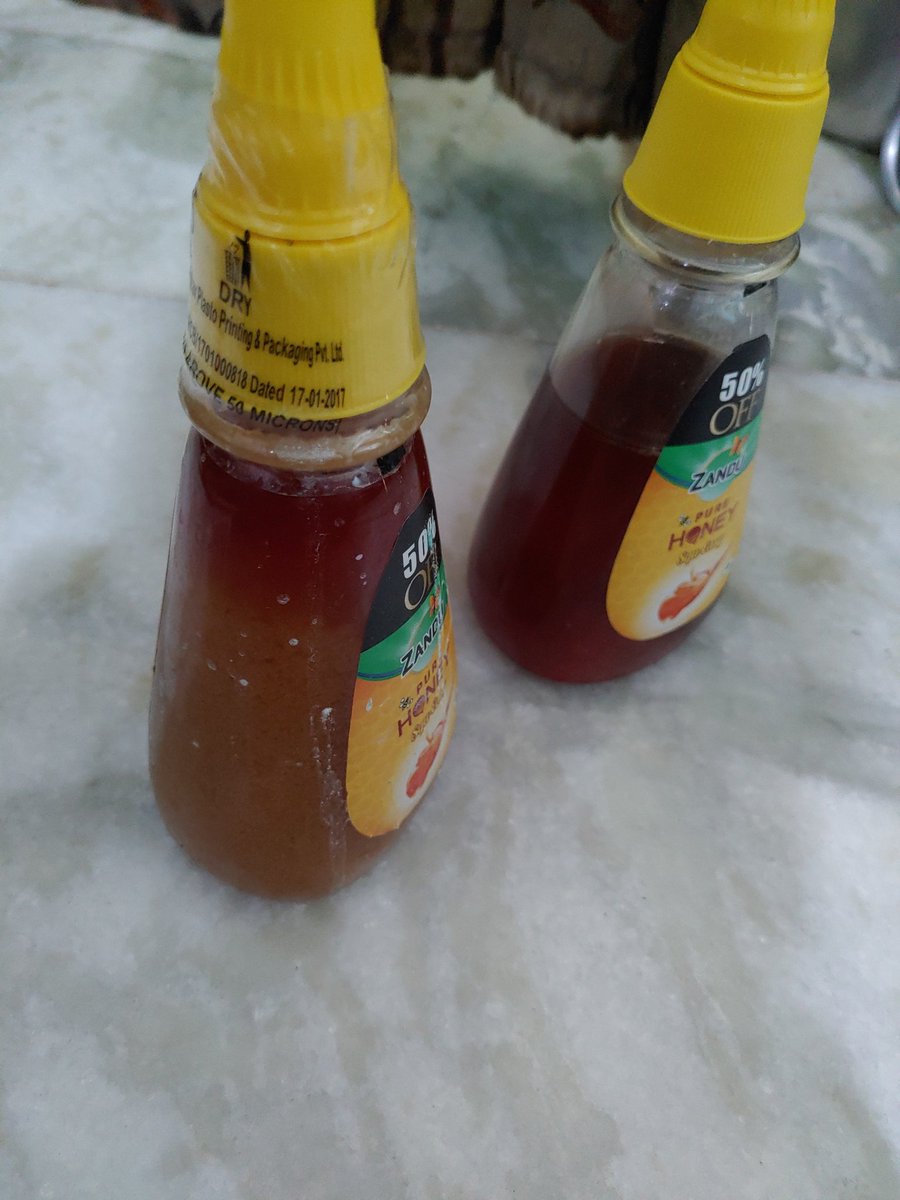 DumpalaSurya's tweet photo. @ZanduCare I have ordered 8 pieces of zandu honey 400gms bottles out of which i recieved one faulty product, so what to do now?? For reference i have taken pic of the faulty one and one good one.kindly help me. https://t.co/CrARTW354X