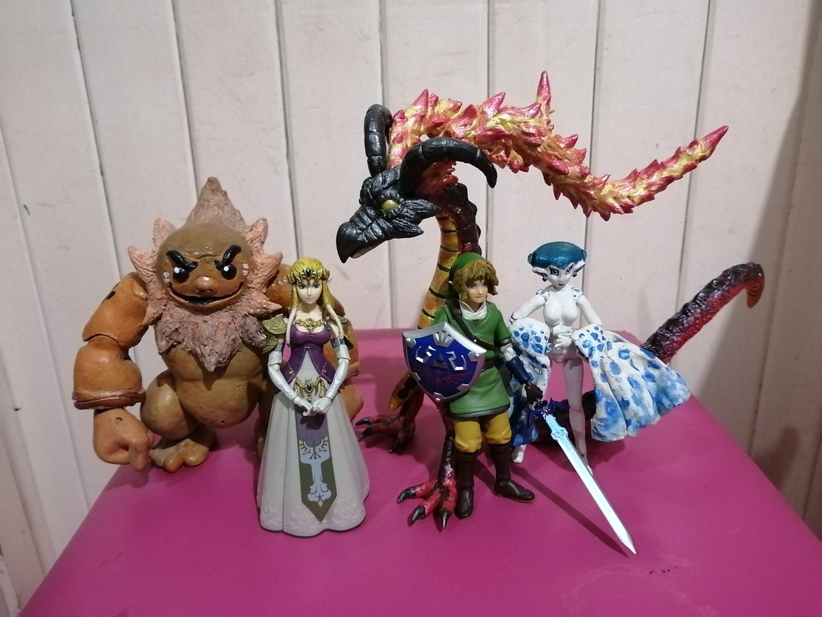 gfan83's tweet photo. More pics of #Volvagia and other customs
@KaijuzillaB @DMan1954Gojira @bluetvgames @CougarMacDowal1 #LegendOfZelda #ocarinaoftime #oot #Zelda #Zelda35th #princessRuto #Darunia #HyruleWarriors #BreathoftheWild #DeathMountain #FireTemple #Ruto #LinkxRuto #BowsersFury #malon https://t.co/FSpZfNsyrR