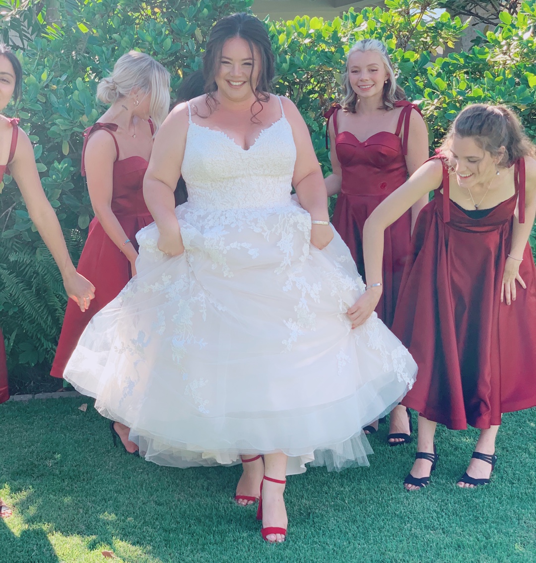 EllysFormalWear's tweet photo. https://t.co/JmgjLn68E8