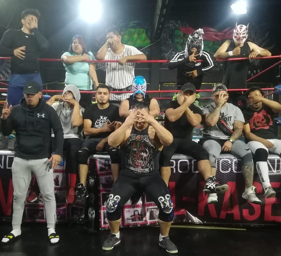 DrKaronteJr's tweet photo. No nos ENVIDIES, mejor ADMIRA
No nos JUZGUES, mejor APRECIA
No nos CRITIQUES y mejor APRENDE.
Exelente inicio de semana malandros.
#Argeniaticos #TeamKaronte #KlanMalandro #SiempreImitadosNunkaIgualados #PuraDinastiaKaronte #ArribaTepito https://t.co/yXamWx1G3V