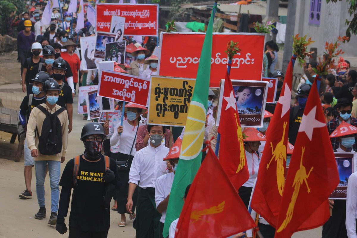 IrrawaddyNews's tweet photo. Residents of Katha in #Sagaing  Region in upper #Myanmar staged anti-regime protest on Tuesday. 

#WhatIsHappeningInMyanmar https://t.co/WQp4AOQhnZ