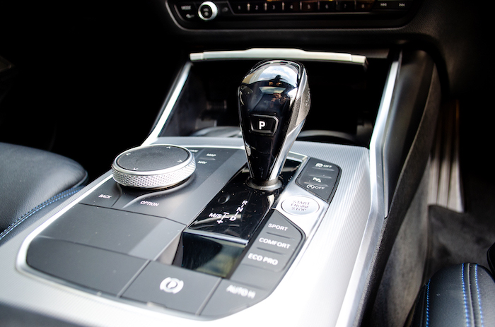 AvariCars's tweet photo. The BMW 3 Series 330i M Sport 2019 has joined the Avari Family! Call 012 001 9280 to book your test drive today!
Address: Menlyn Motor City, Garsfontein Rd, Menlyn, Pretoria East, 0102
#avaricars #premiumservice #sellingcars #financingcars #servicecars #trade-in #buyingcars https://t.co/TkZTcHqPOn