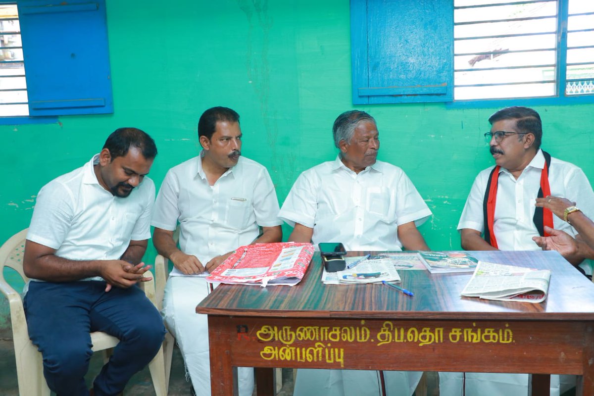 AvudaiappanDMK's tweet photo. மும்பை புறநகர் மாநில திமுக அவைத் தலைவரும் பம்பாய் திருவள்ளுவர் மன்ற செயலாளருமான திரு. ஜேம்ஸ் தேவதாசன் அவர்கள் இன்று என்னை மரியாதை நிமித்தமாக சந்தித்தபோது https://t.co/f3ezUbrMYH