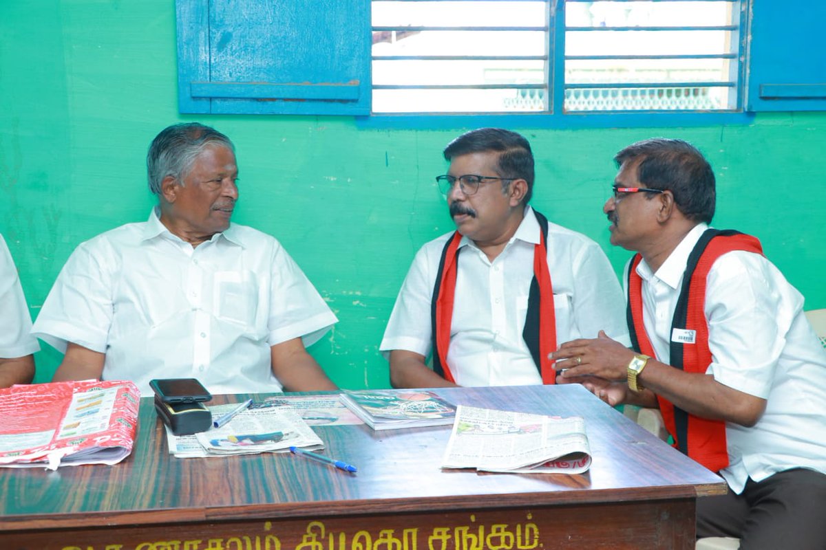 AvudaiappanDMK's tweet photo. மும்பை புறநகர் மாநில திமுக அவைத் தலைவரும் பம்பாய் திருவள்ளுவர் மன்ற செயலாளருமான திரு. ஜேம்ஸ் தேவதாசன் அவர்கள் இன்று என்னை மரியாதை நிமித்தமாக சந்தித்தபோது https://t.co/f3ezUbrMYH