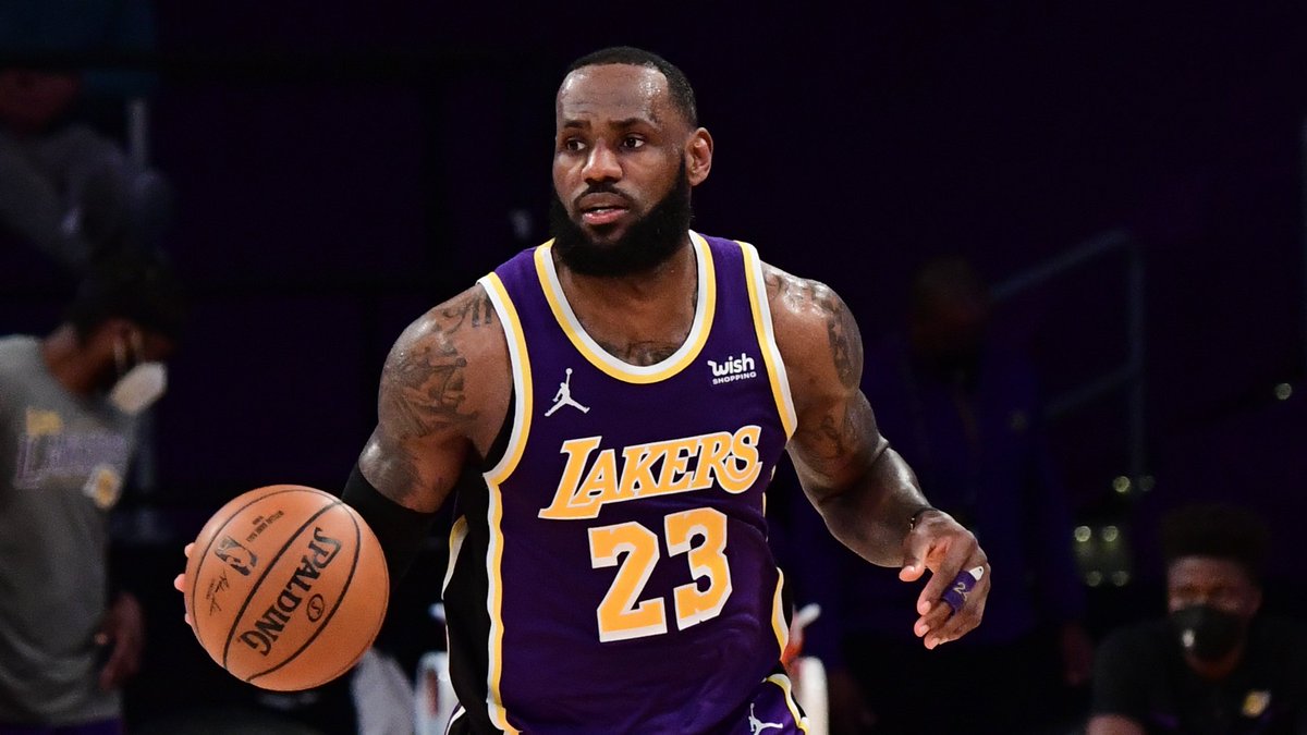 nbastats's tweet photo. James Harden (38 PTS tonight) became the 4th active player to reach 22,000 career points.

The other 3: LeBron James, Carmelo Anthony and Kevin Durant. https://t.co/Y6hvWeZyKu