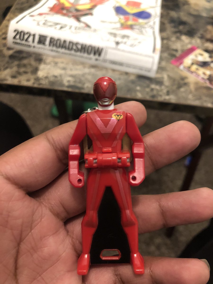 ZygardeZi_O's tweet photo. I got my order from @kotetsutoysjp today and I turned my AkaRed 35 Ranger Key into my house key! https://t.co/1v1yNeDr19