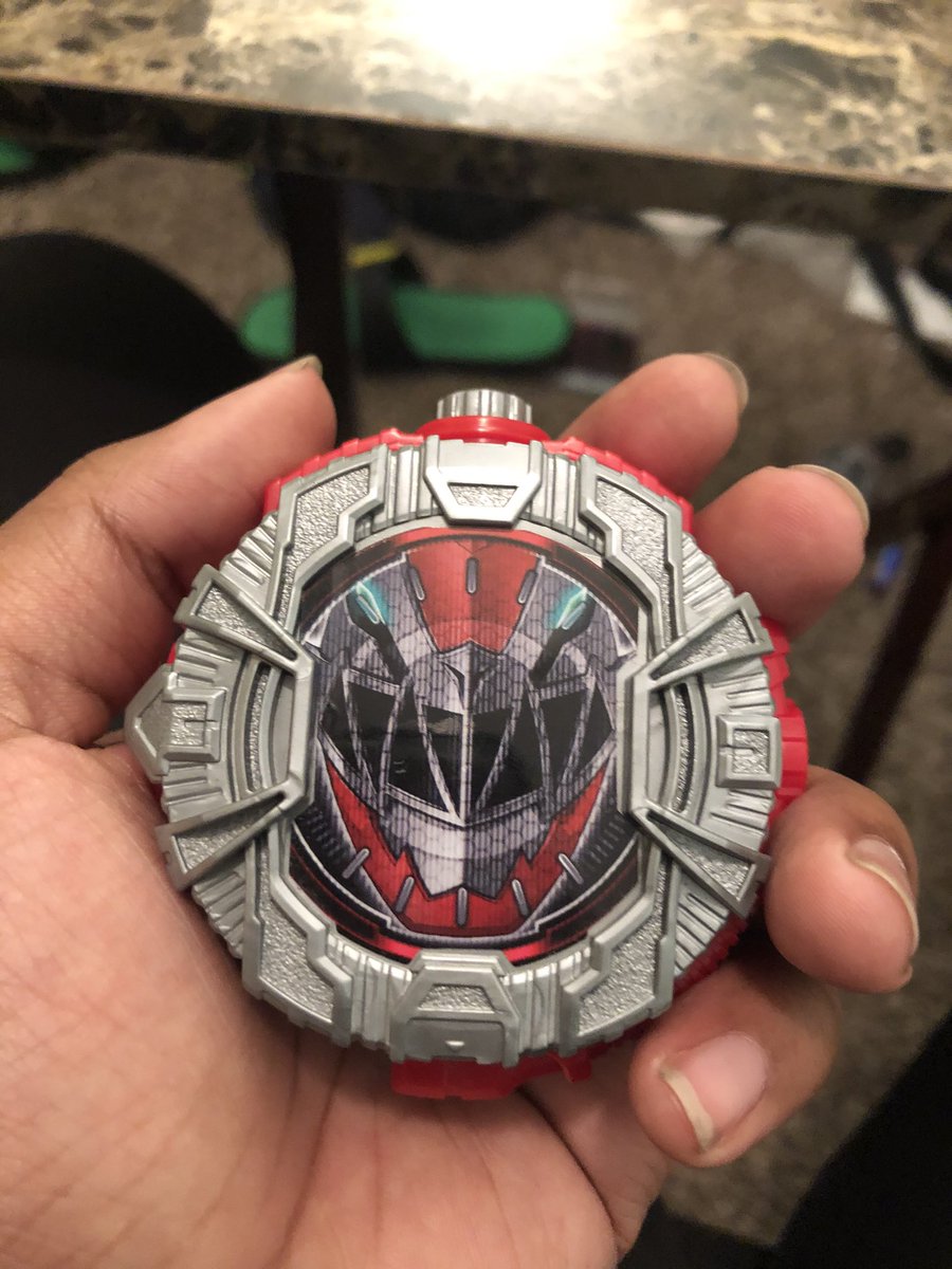 ZygardeZi_O's tweet photo. I got my order from @kotetsutoysjp today and I turned my AkaRed 35 Ranger Key into my house key! https://t.co/1v1yNeDr19