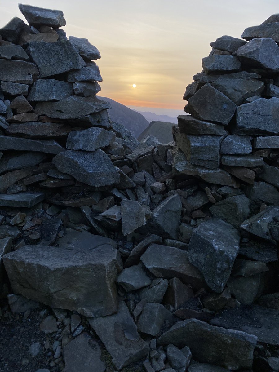 Got up and then up to see the dawn. Elidir Fawr is at the back if the house.