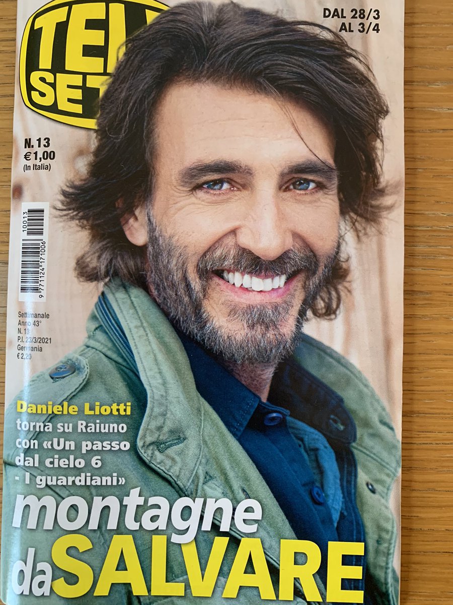 benerinaldi's tweet photo. E comunque, dietro a un grande uomo c’è sempre una grande donna...#primipiani #telesette https://t.co/7VRTTXqRum