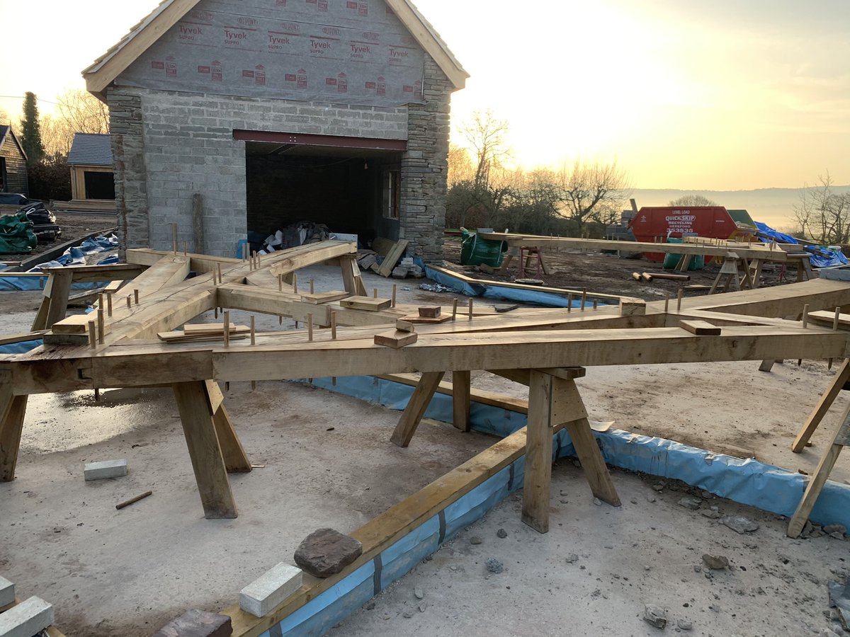 sootmeister's tweet photo. I’ve started 😴😴
One steel and two oak #Cruck #Oak #Steel waiting on Lofty https://t.co/h9bwEzNvKF