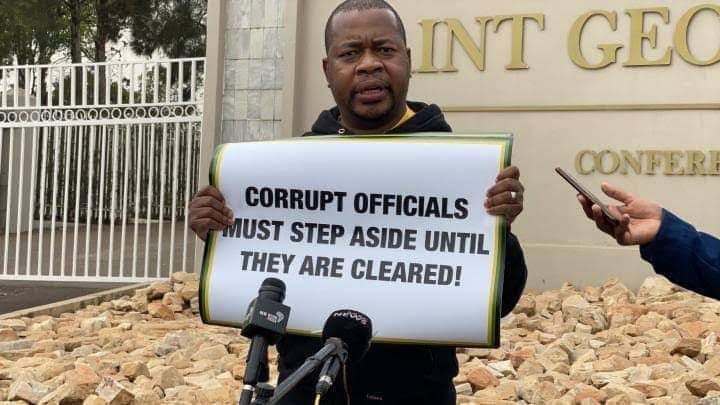 ThembaXimba's tweet photo. I’m eagerly awaiting the much taunted “resignations en masse” from @MYANC! #RemoveAceMagashule #RET #LeadUsMatamela https://t.co/QC3oIgYpXA