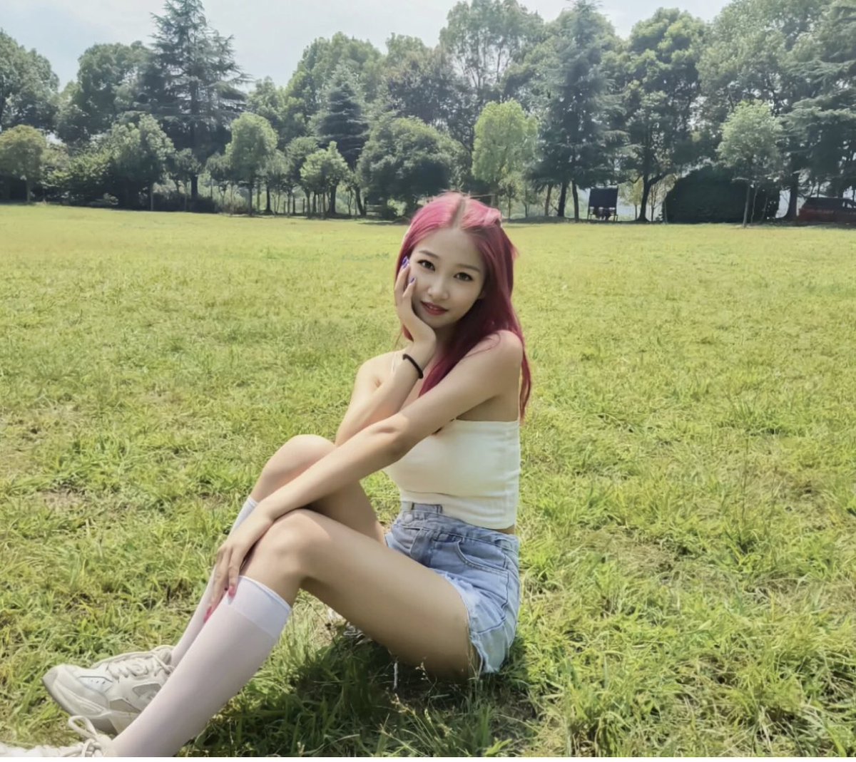 kuu8j's tweet photo. 天气好的话我就去见你🍓

#绿奴 #反差婊 #母狗 #福利姬 #1v1 #萝莉 #学生 #线下 #口交 #00后 #主奴 #JK #小姐姐 #自慰 #原味 #空降 #骚货 #露出 #意淫 #女神 #清纯 #颜射 https://t.co/l24xeor2iY