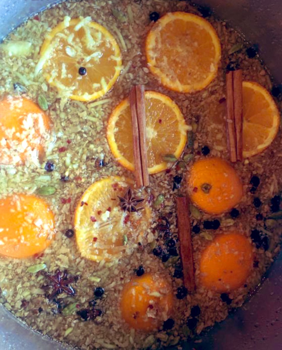 Pokusevskis's tweet photo. Our world famous ginger tea, ready for 9am 😍 

#GingerTea #HomeMade #HeatonMoor https://t.co/2bTsy2hfMz
