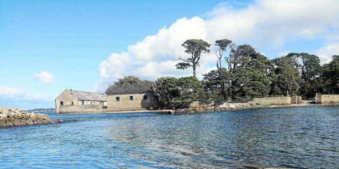 TelegVannes's tweet image. À #Larmor-Baden, un homme de 56 ans se noie en voulant revenir de l’île de #Berder letelegramme.fr/bretagne/a-lar… via @LeTelegramme #Vannes #Morbihan