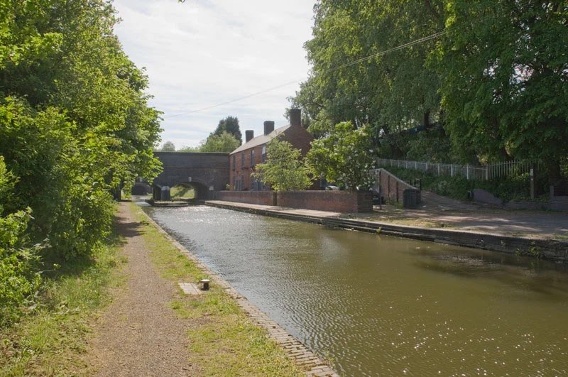JennyNicholls8's tweet photo. Birmingham’s Canal side development Brindleyplace connects to the Birmingham Canal running past @OSCATweets and both were designed by Midland Engineer James Brindley #HiddenHumanities https://t.co/3WF4KAvdHd